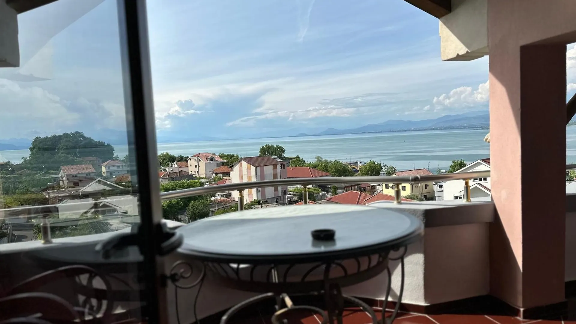 Hotel Casadolcecasa Shkodër 0*,  Albánie